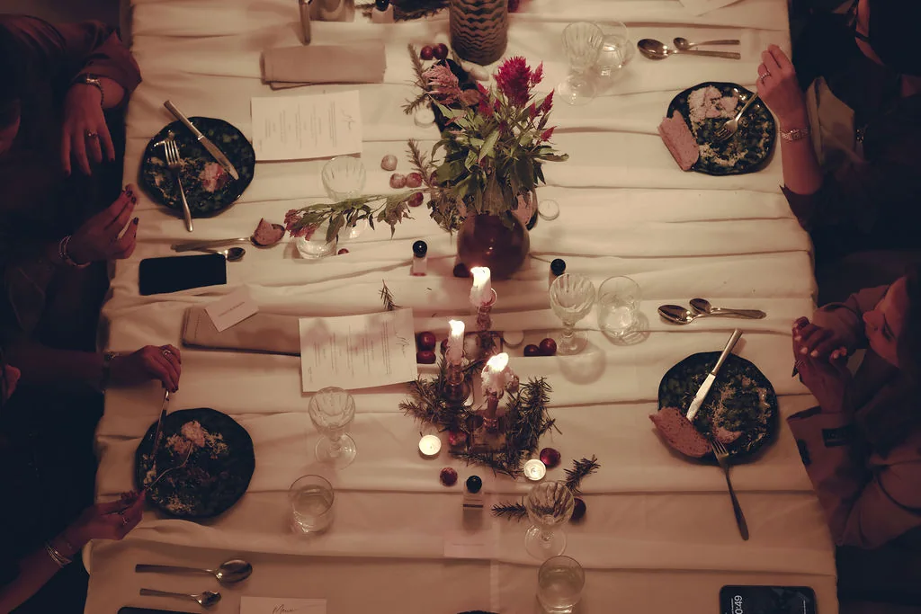 Une table partagée lors d’une rencontre ANFAS × HALO.
